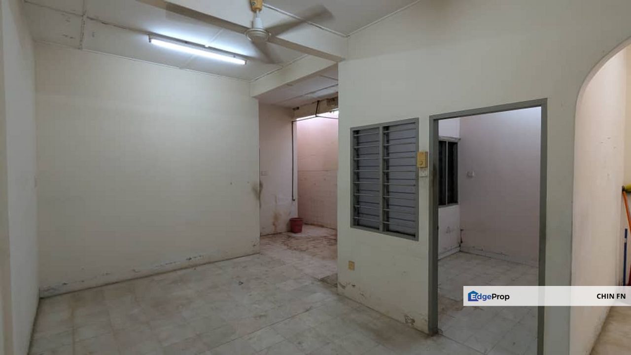 Below Value 26% Cash Back RM80K Freehold Teres Bukit Beruang Utama Melaka, Melaka, Melaka Tengah