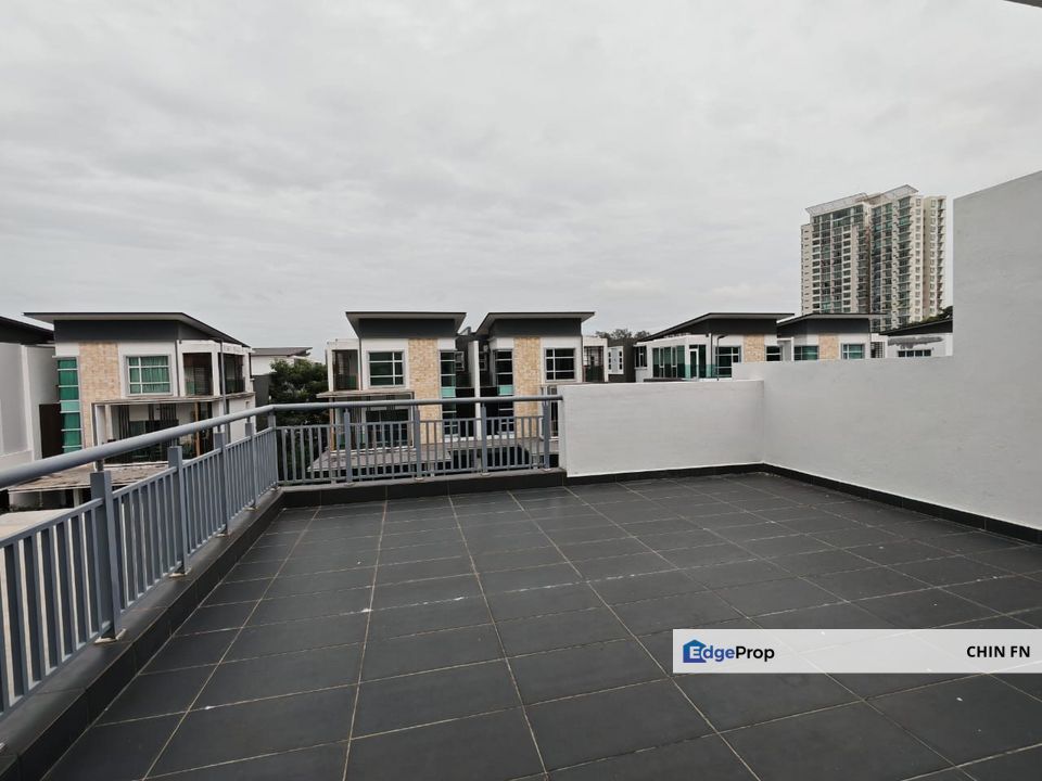 24hr Security Swimming Pool 2 Sty Semi D House Klebang Utama Melaka, Melaka, Klebang
