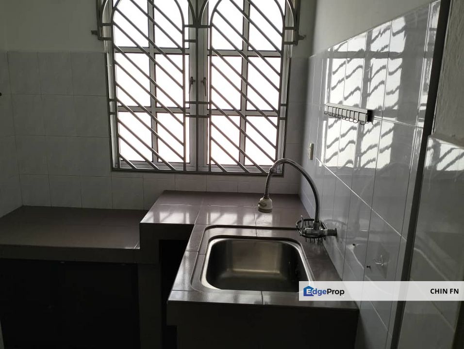 End Lot 2 Sty Teres House Merdeka Jaya Infineon CTRM Batu Berendam Melaka, Melaka, Batu Berendam