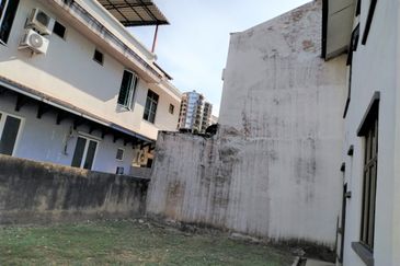 TAMAN PUNCAK BERTAM (MALIM HILL PARK)