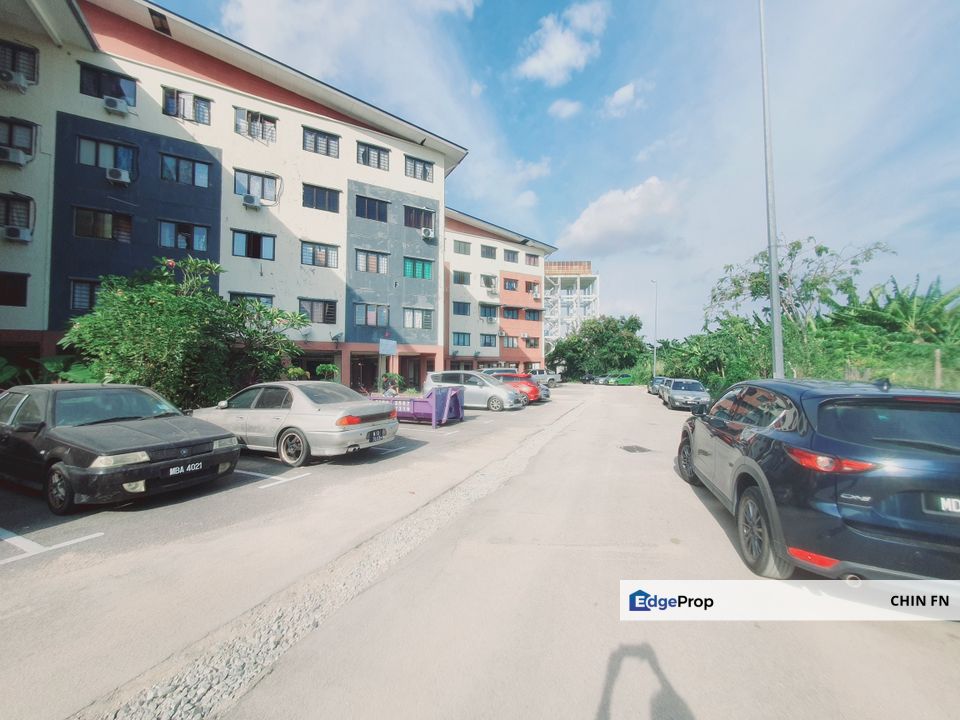 Grand Renovated Pangsapuri Rakyat Sungai Putat Batu Berendam Infineon Melaka, Melaka, Batu Berendam