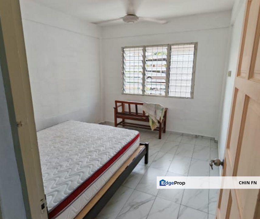 Ground Floor Low Price Rumah Pangsa Batu Berendam Infineon, Melaka, Batu Berendam