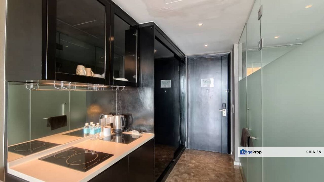 Freehold High Floor 5% ROI Ready Tenant Below Value RM90K The Shore Melaka, Melaka, Melaka Tengah