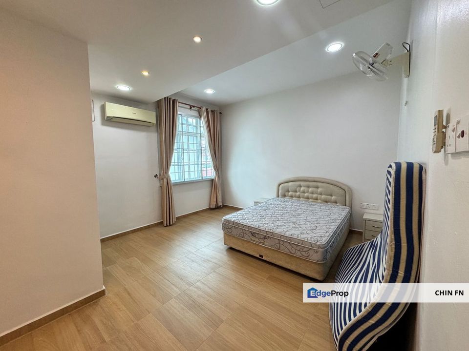 Fully Renovated Corner 2 Sty Terrace House 4000 sqft Semabok Perdana Melaka, Melaka, Melaka Jaya