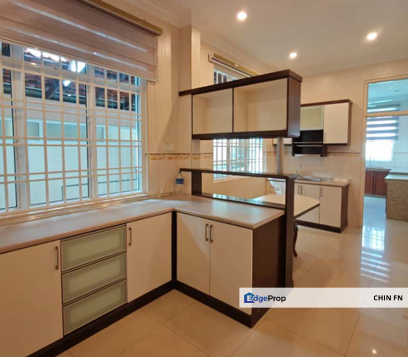 Wow !! Super Below Value RM300K Freehold 2.5 Sty Semi D Kasturi Semabok Melaka, Melaka, Melaka Tengah