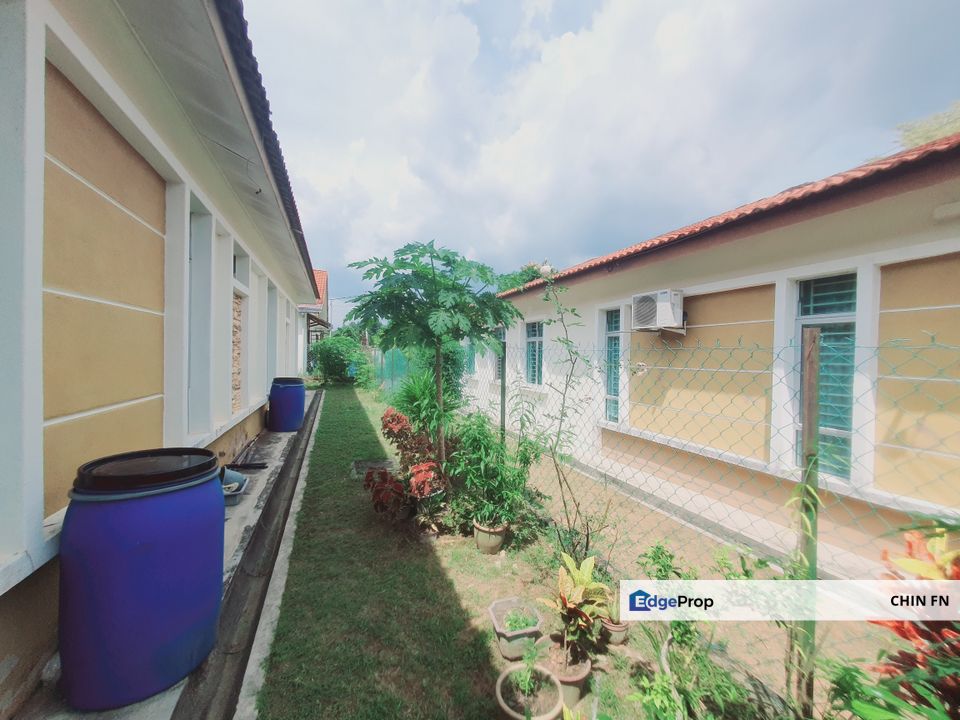 Good Environment 1 Sty Semi D House Keris Satria Petronas Sungai Udang Melaka, Melaka, Melaka Tengah