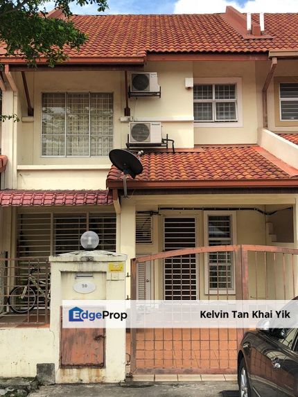 Double storey house pinggiran usj 3 shah alam, Selangor, USJ