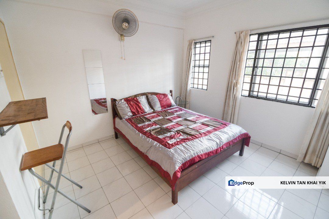 Crimson D aman Ara Damansara, Selangor, Ara Damansara