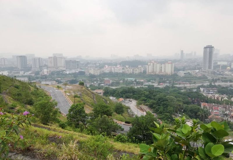 PJ-Gated, KLCC view, FH, KL address [44000sf] 