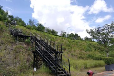 [NEW] PJ -Gated, hilltop, (KL address), nice view 