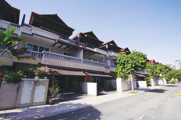 Duta Tropika - gated, opposite Publika (FEW UNITS)