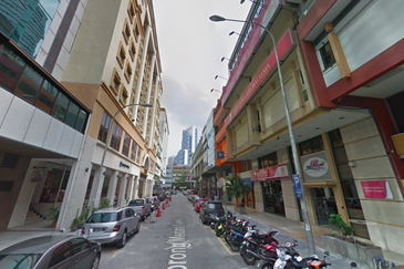 Medan Tuanku - with lift (near malls, monorail)