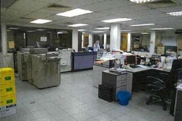 Medan Tuanku-3 adjoining lots wt lift (monorail)