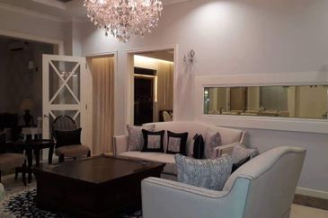 D'Villa Botany-gated, pool, furnished (12Ksf land)