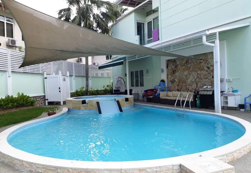 D'Villa Botany-gated, pool, furnished (12Ksf land)