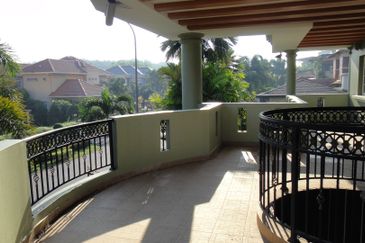 Tropicana Golf-Guarded, golf course view (10900sf)