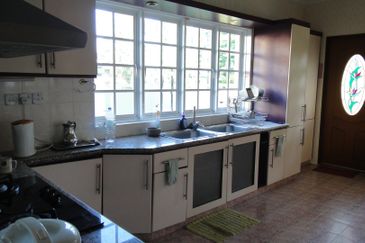 Tropicana Golf-Guarded, golf course view (10900sf)