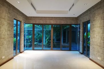 Kenny Hills- Luxury Twin Bungalow (27000sf land)