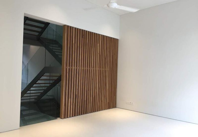 Edge of Uthant - gated, next to ISKL (4700sf)