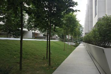 Edge of Uthant - gated, next to ISKL (4700sf)