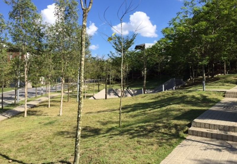 Seputeh Garden- gated, modern (near Mid Valley)  