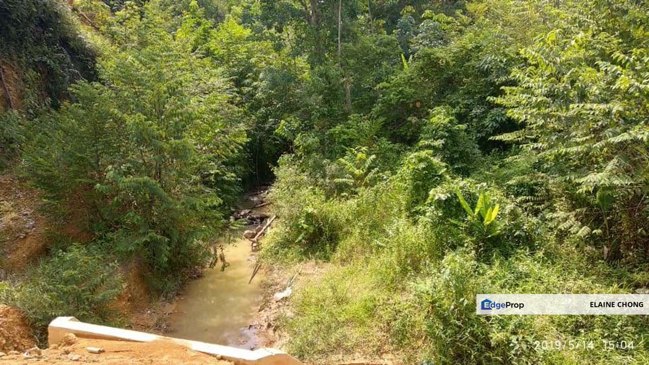 Mountain Peak, Guarded,clubhse, tar road (8 acre), Pahang, Bentong