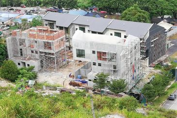 NEW - Gated, pool (Foreigners can buy)