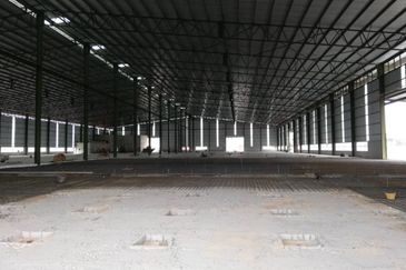 Port Klang - Tenanted (4 acre land/97000sf BU)