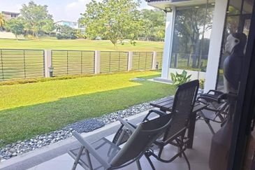 Tropicana Golf - 6 rooms, golf course view