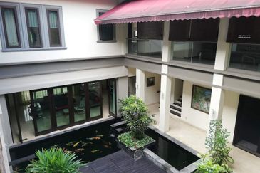 Tropicana Golf - golf view, courtyard home
