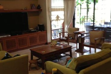 28 Residency - corner with large garden