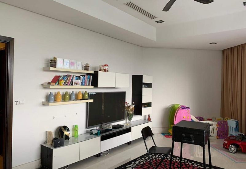 Gallery U-Thant - duplex, private pool and lift