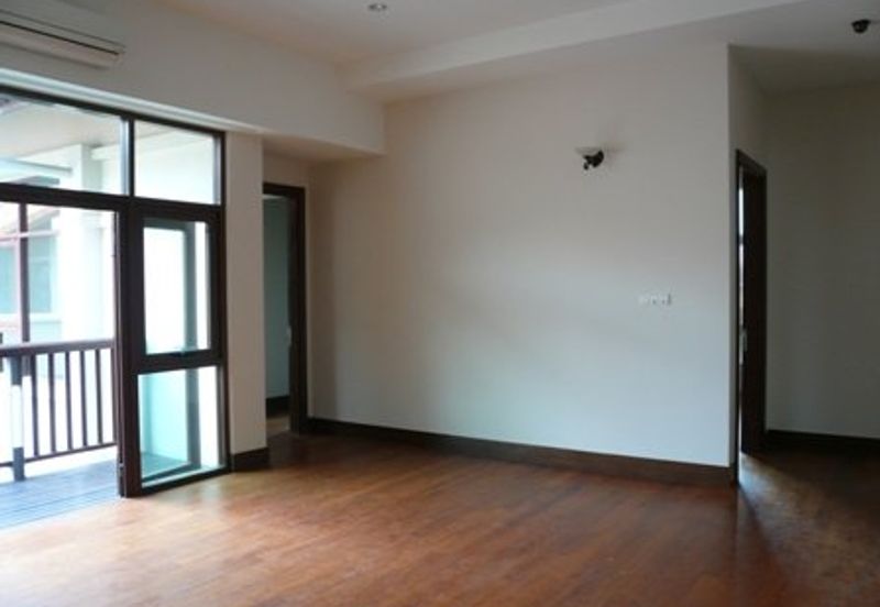 KIARAHILLS - GOOD BUY!! Gated, Type B 