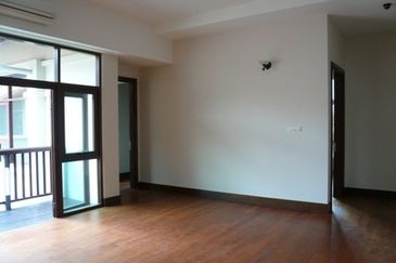 KIARAHILLS - GOOD BUY!! Gated, Type B 