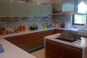 KIARAHILLS - GOOD BUY!! Gated, Type B 