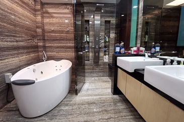 The Ara Bangsar Ara - gated, renovated