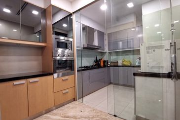 The Ara Bangsar Ara - gated, renovated