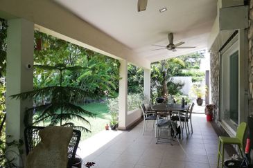 Damansara Heights - GUARDED, corner, nice garden