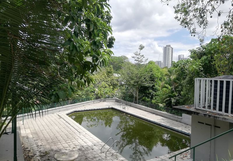 Kenny Hills - [No.8] 36000sf, at the peak