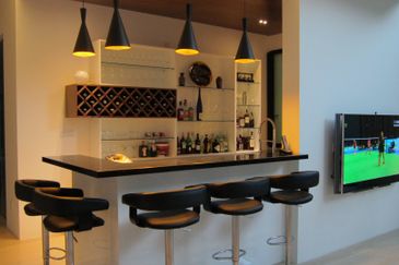 Damansara Heights - Guarded, lift, large ensuite rooms