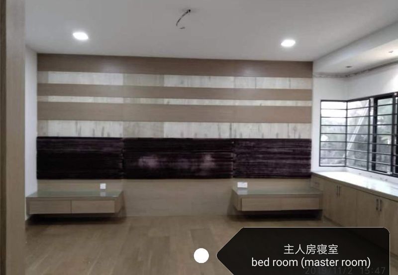 Taman United - 6+2 rooms, 6 carpark