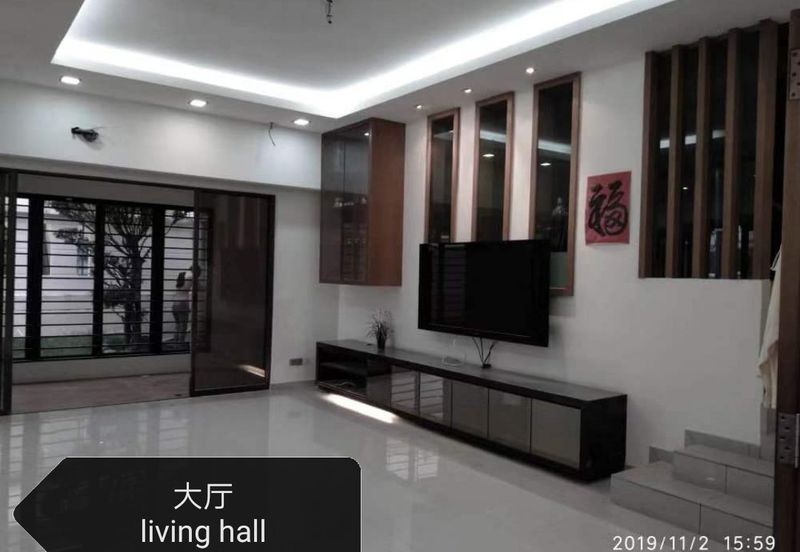 Taman United - 6+2 rooms, 6 carpark