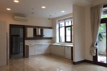 Kiarahills - Gated, private pool