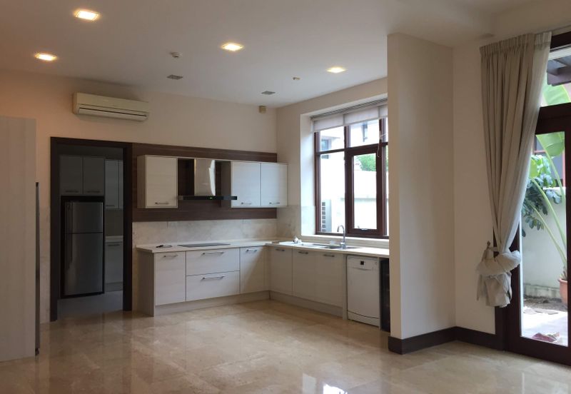 Kiarahills - Gated, private pool