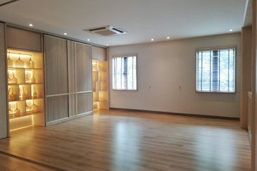 GATED - KL address [Foreigners can buy], nice view