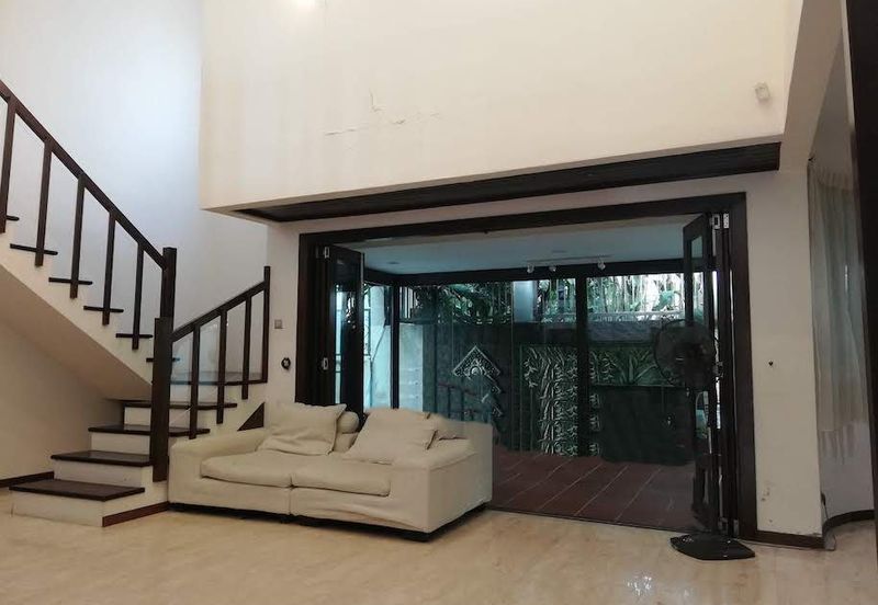 Tropicana Golf- 1.5 storeys (suitable for elderly)