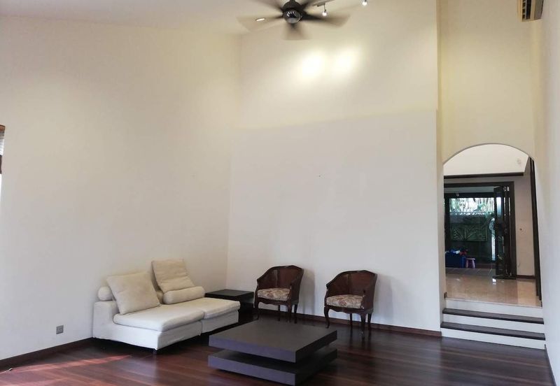 Tropicana Golf- 1.5 storeys (suitable for elderly)