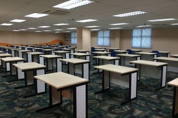 PJ - Enbloc building (college/hospital/HQ)