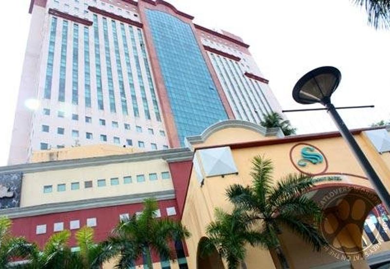 Summit USJ (1206sf) - GF, near entrance