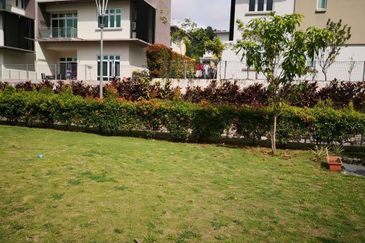 Tijani Ukay - Gated (Strata, foreigners can buy)